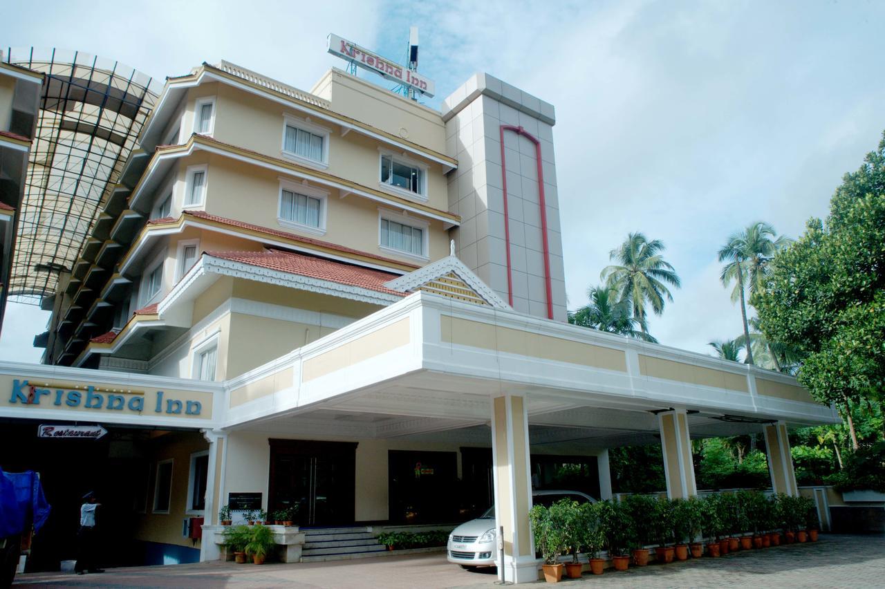 Krishna Inn Guruvayur Bagian luar foto